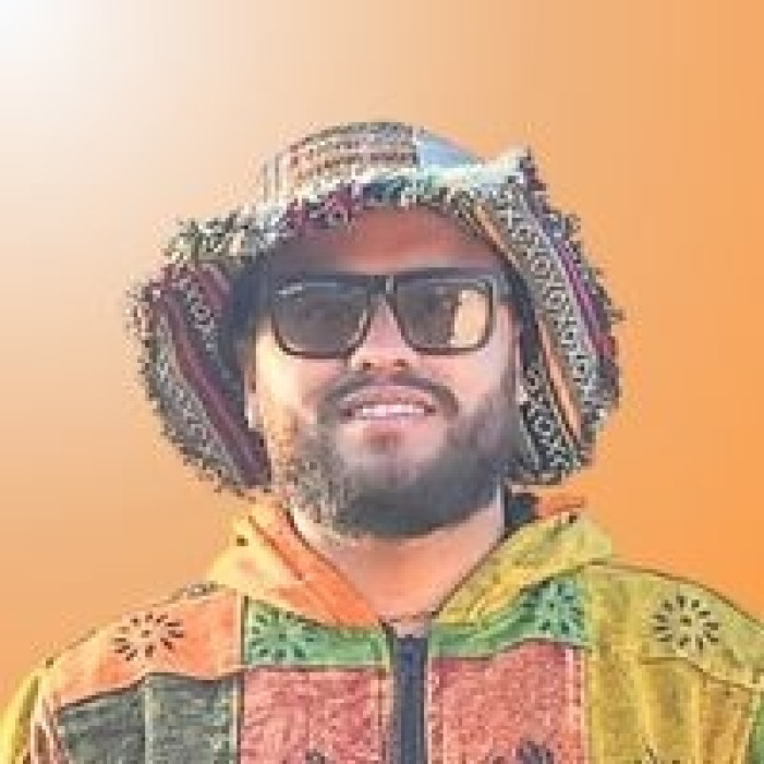 सुजन चापागाईं
