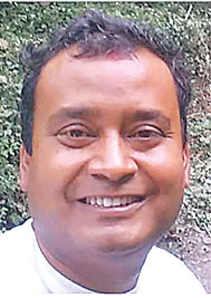 भूषण तुलाधर