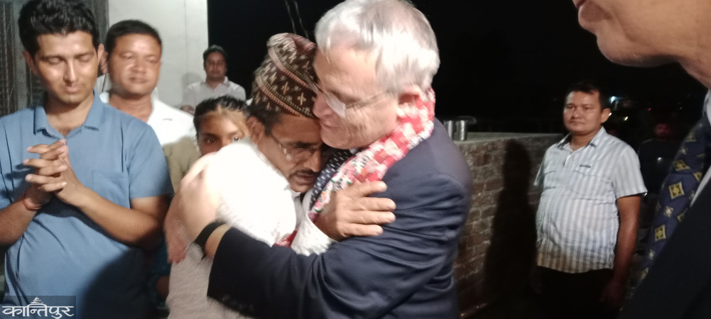 Israeli ambassador meets Bipin's family, again only reassurances
