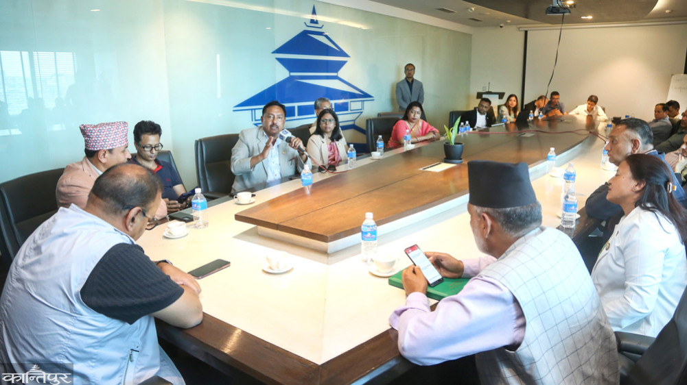 'The arrest warrant against the president of Kantipur is an attack on democracy'