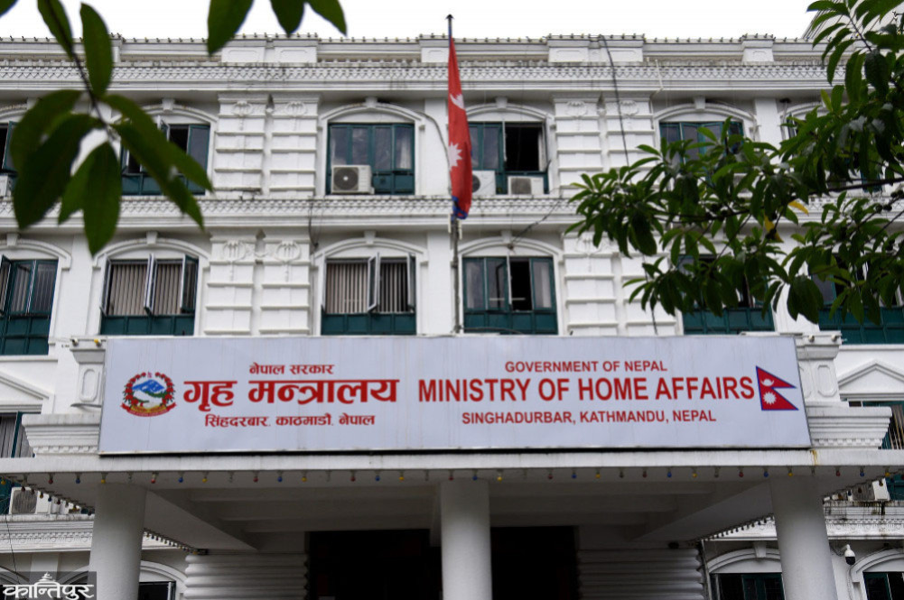 No more larks in the farewell and welcome of 'VVIP'