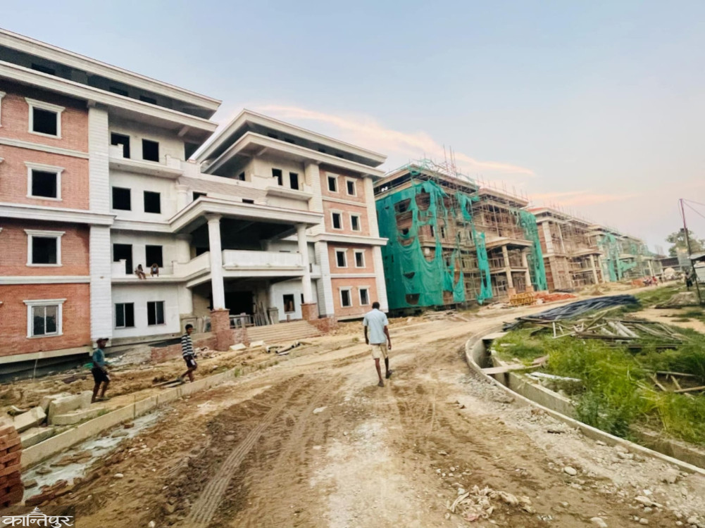 A modern building is being built in Deukhuri for the Lumbini government