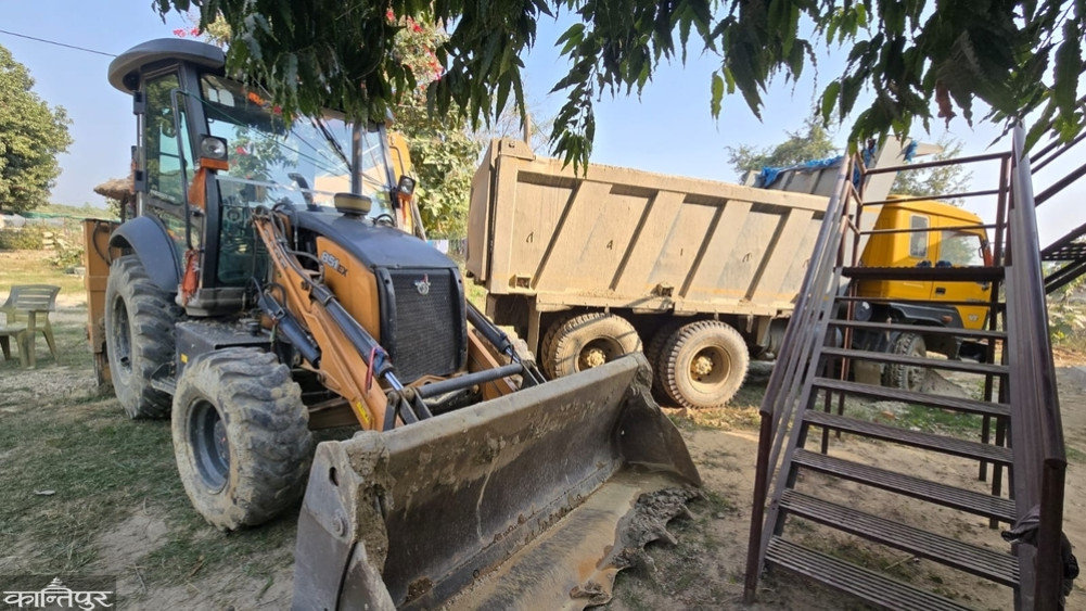 Controlling dozers and tippers while doing illegal mining