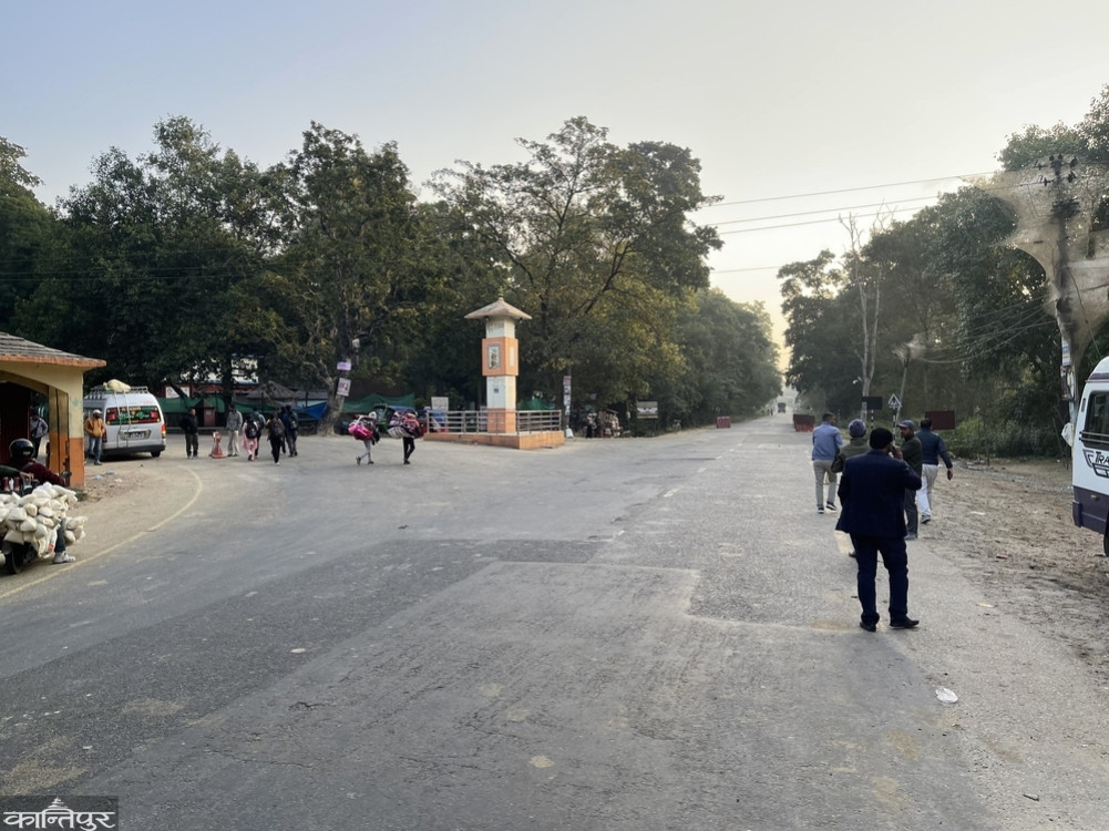 Butwal-Gorusinge road is being made 4 lanes, 7000 trees along the banks will be cut