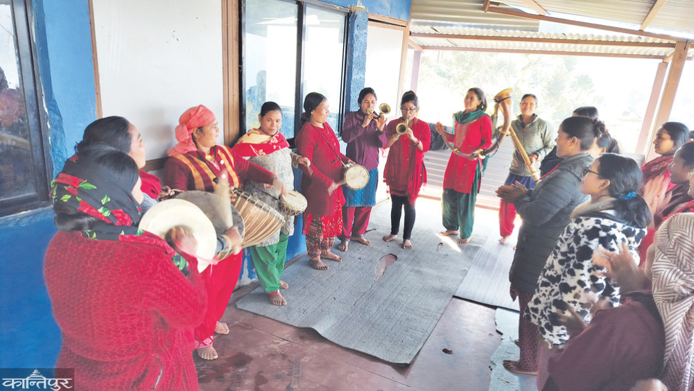 Women under Naumati Baja protection