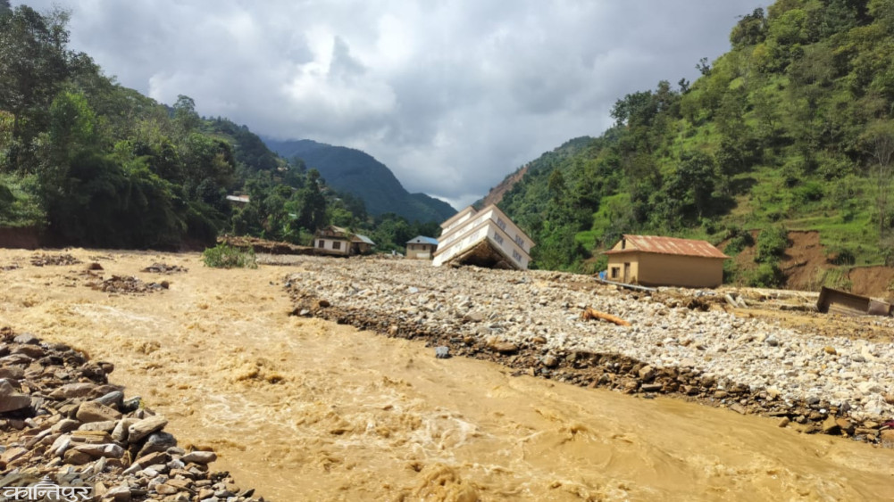 9.5 billion insurance claim for flood damage, payment is only 300 million
