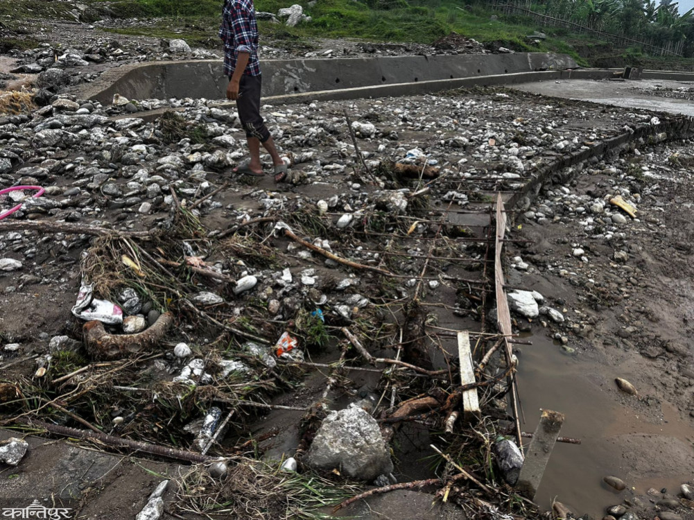 Damage on Khandbari-Num road section due to rain