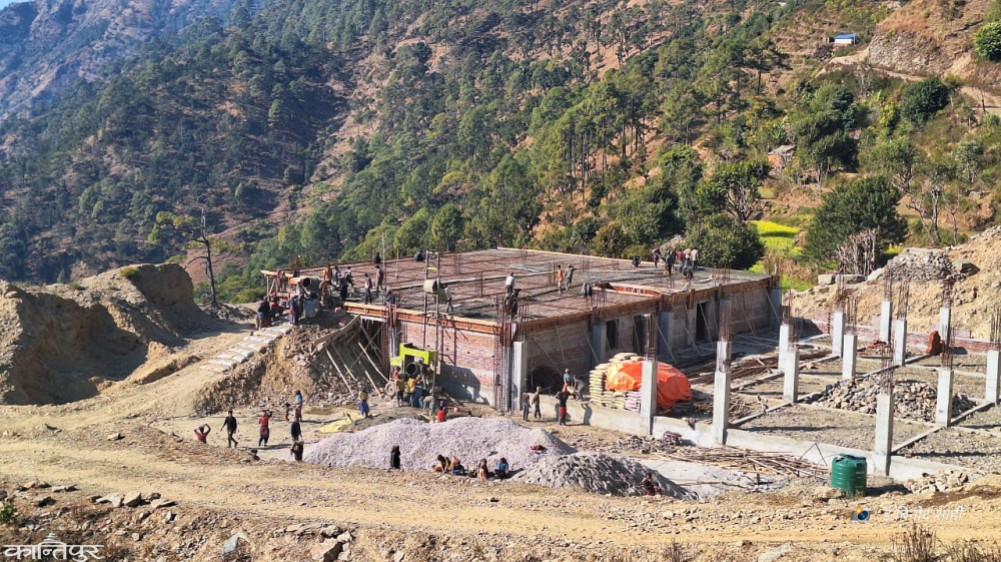 Basic hospital at the local level: some work started, some confusion