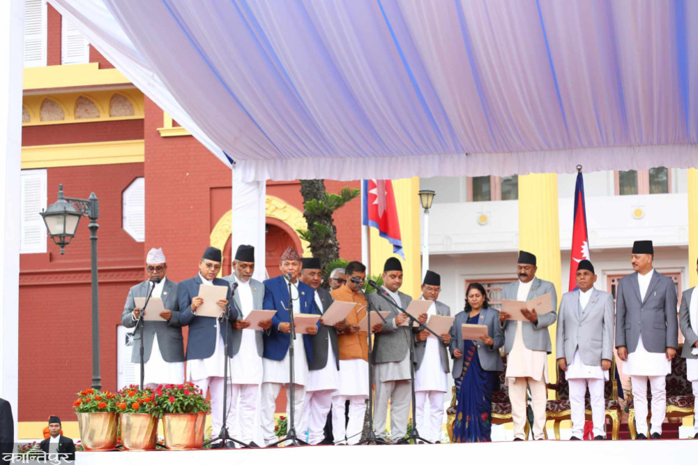 Oli Cabinet: 9 new, 12 old ministers
