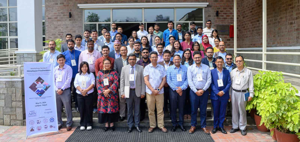 Discussion on clean water in the Himalayan region