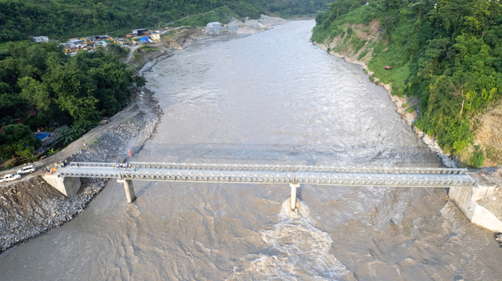 Beileybridge added to the load as the concrete bridge was not built