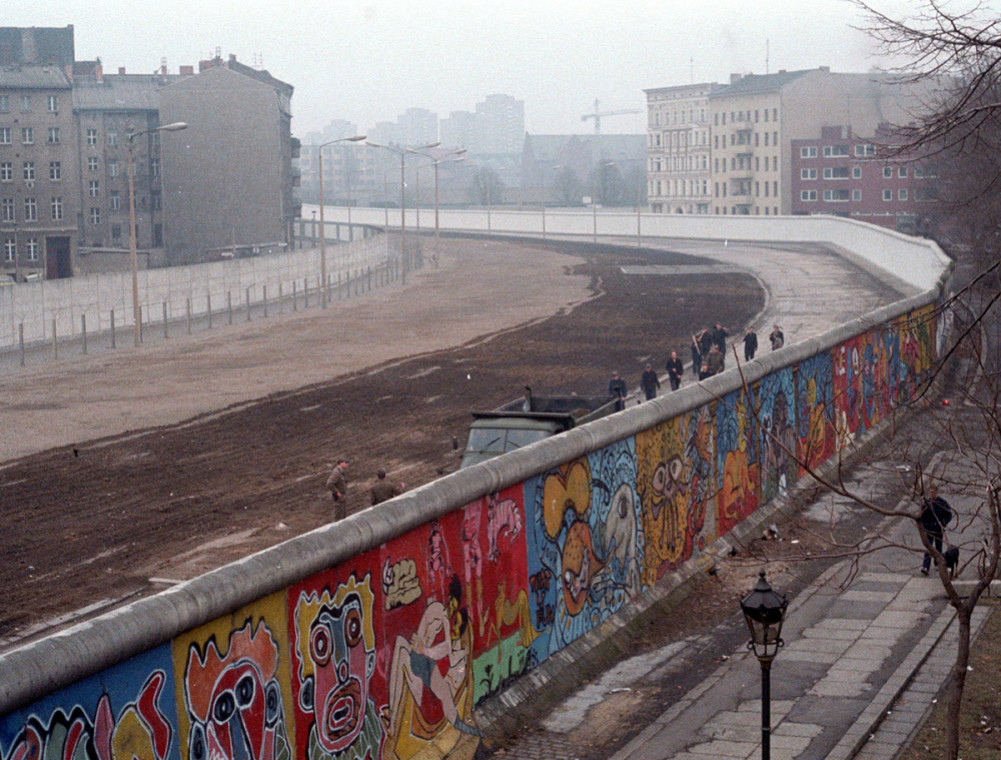 On this day in 1961: Construction of the Berlin Wall begins