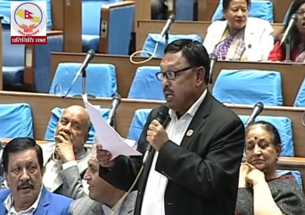 Mahavir Pun collected three crores by selling books, the government did not give the money it was supposed to give: MP Giri
