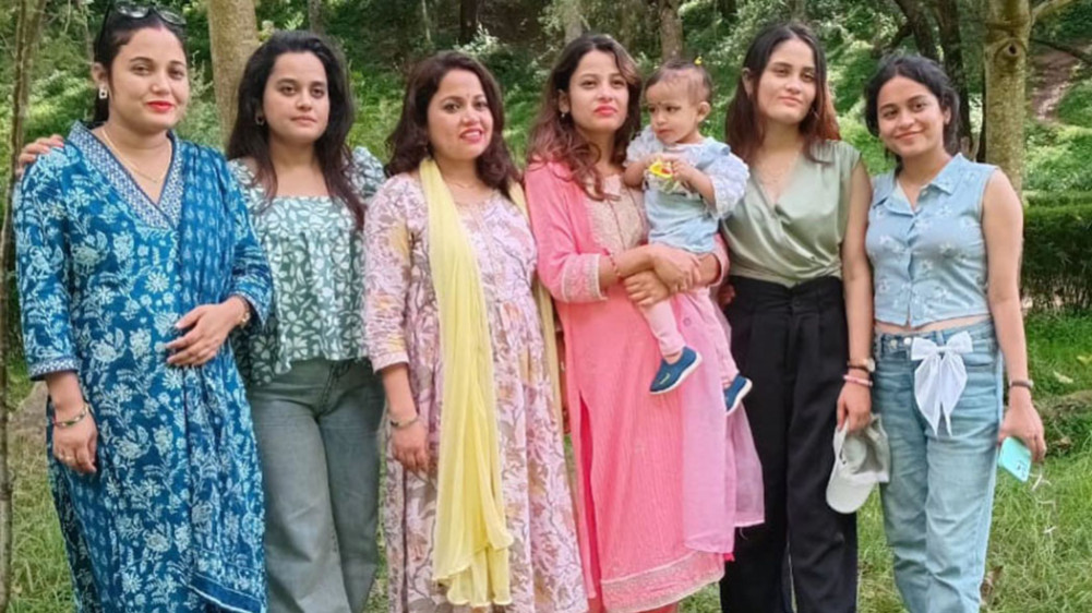 The story of 6 daughters
