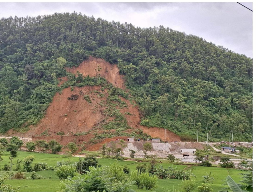 Landslide removal of Ghasi Kuwa continues