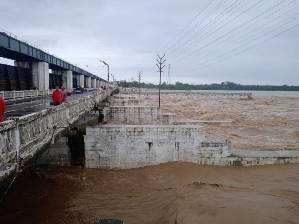 The water level in Gandak has decreased