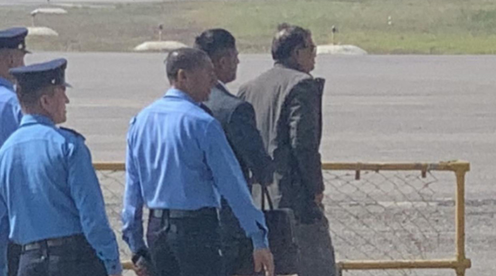 Maoist Vice President Mahara was taken to Kathmandu from Bhairahawa Airport