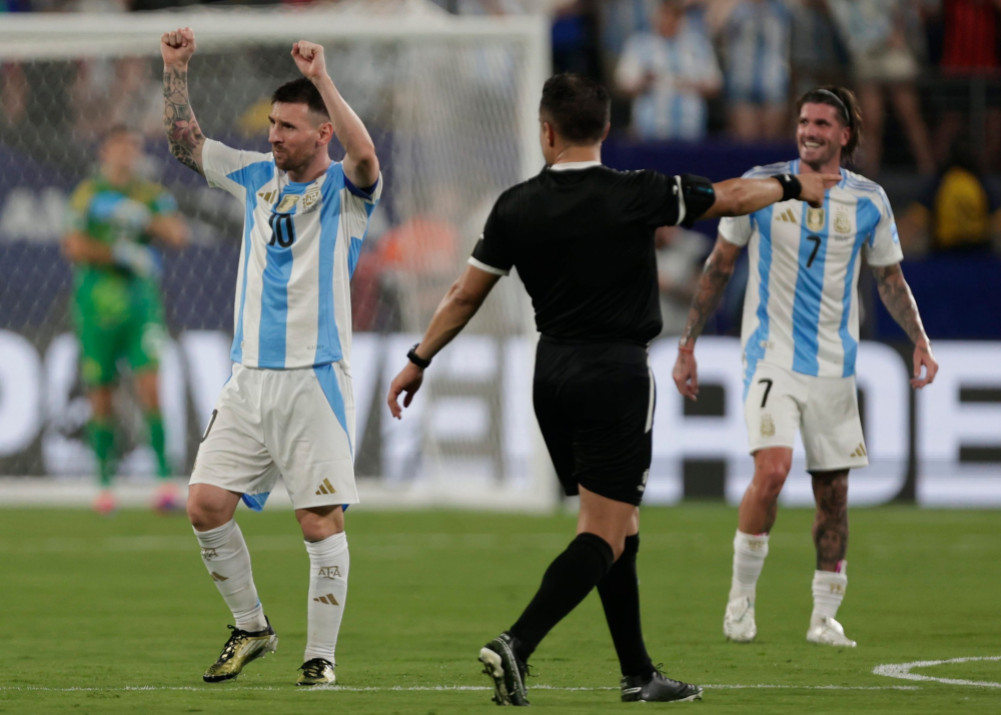 Argentina in the Copa America final with Messi's goal