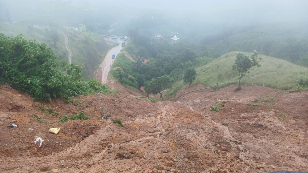 Landslides threaten 20 houses in Tansen