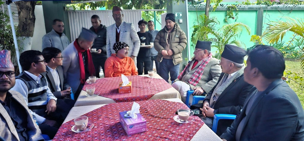 Dahal went to the residence of Hamal, the mayor of Dhangadhi, to understand the health condition