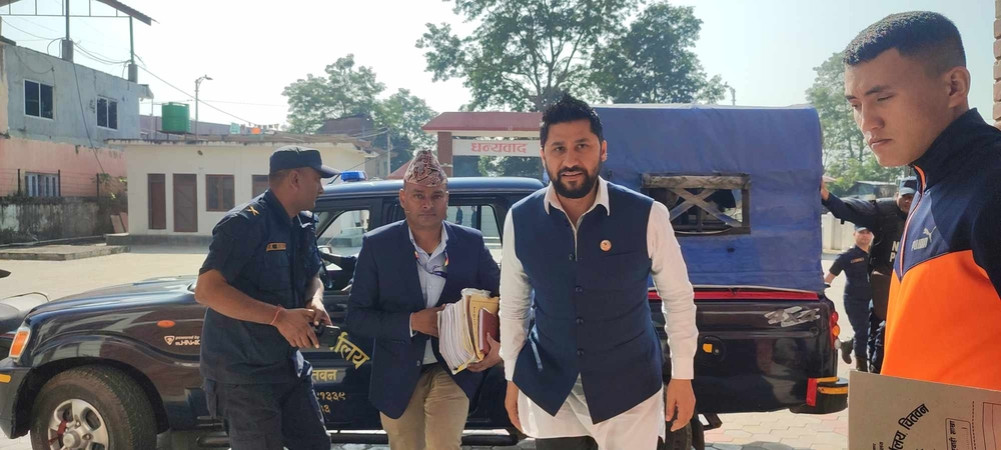 Cooperative fraud case: Ravi Lamichhane at the public prosecutor's office in Chitwan for statement