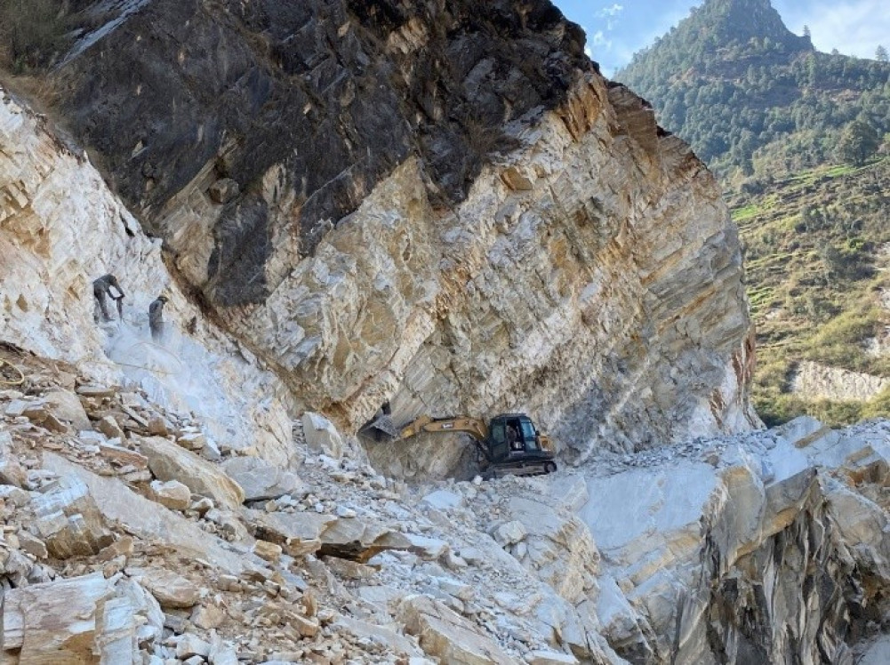 Tusarpani-Tinkar road track only 12 km in 40 months
