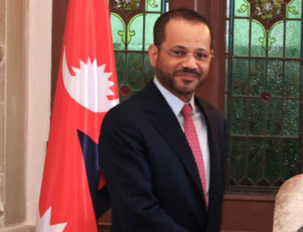 Oman's foreign minister returns