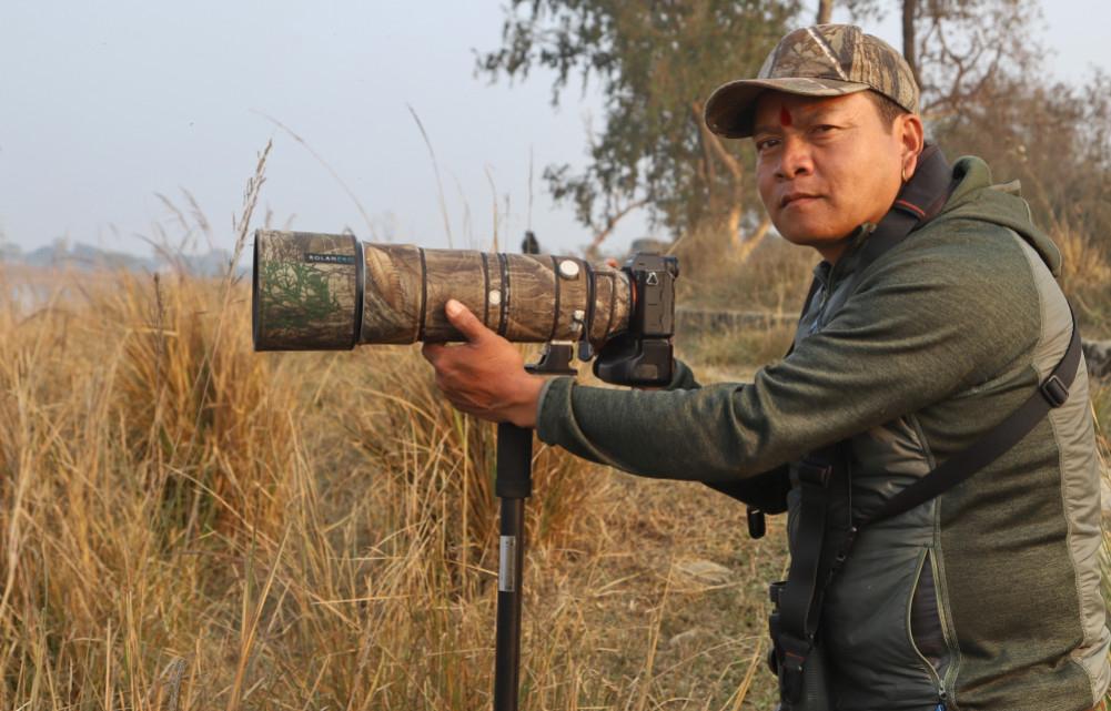 Wildlife photographer via trekking guide