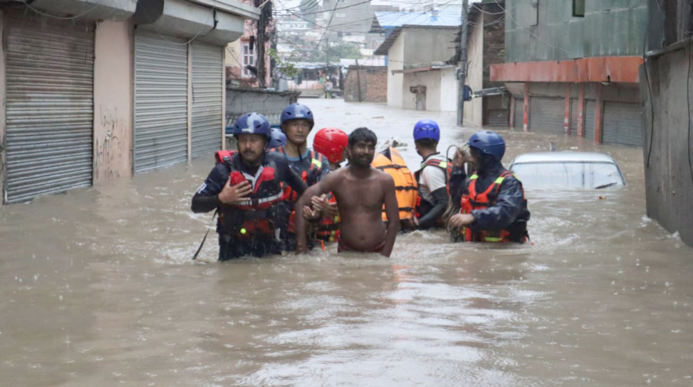 Rescue of 77 people by security personnel in Ghandakot