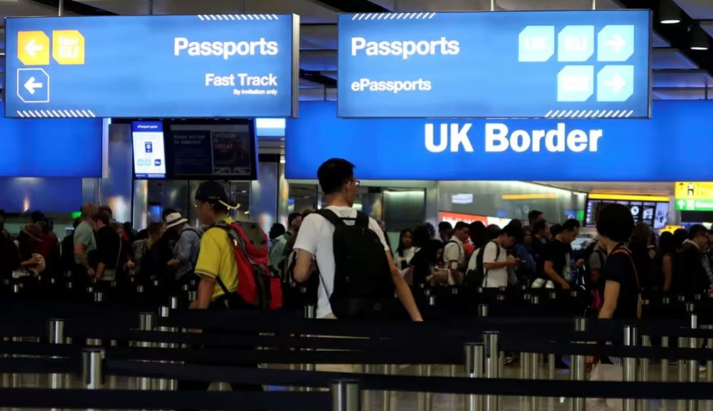 UK extends deadline for e-visa implementation