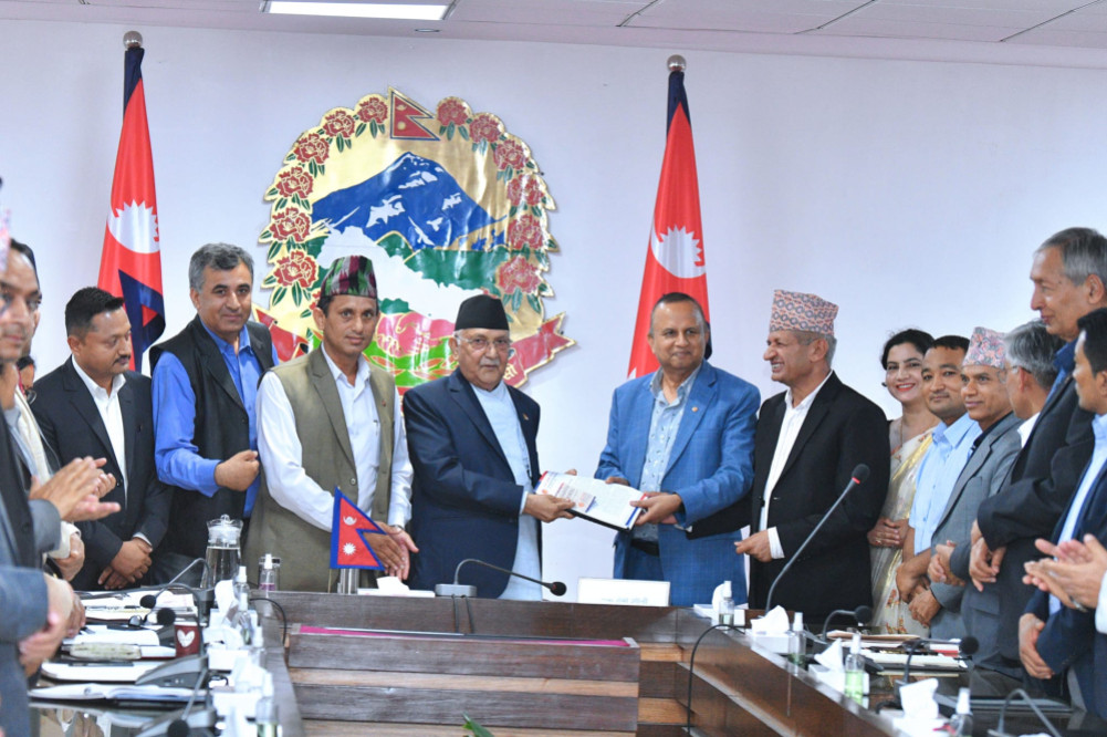 Understanding the 99-point recommendation of UML, Prime Minister Oli said - 'The country's progress is a top priority'.