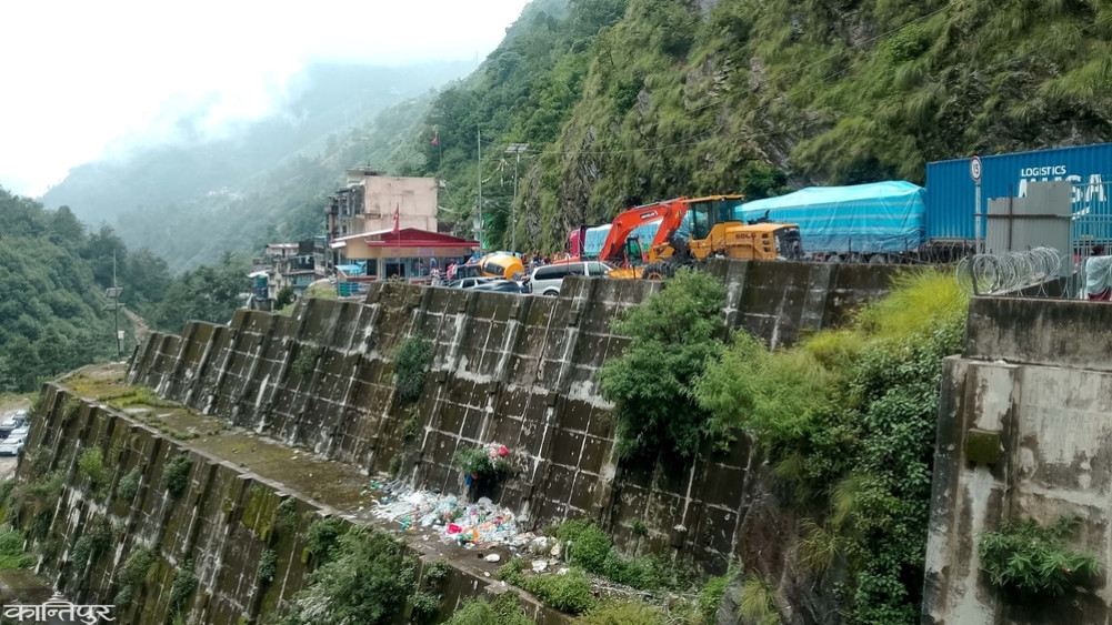 Queues of containers often flow along the Kodari Highway, across the border