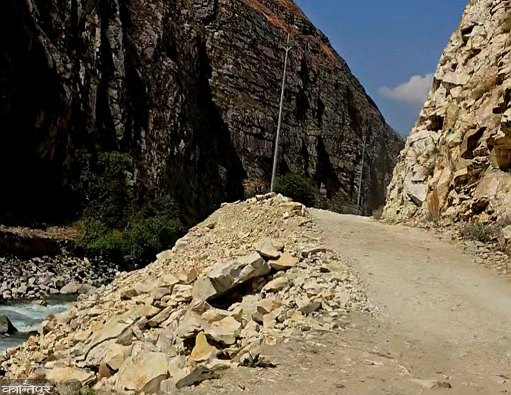 Landslide blocked Khadang-Tripurakot section of Bheri corridor