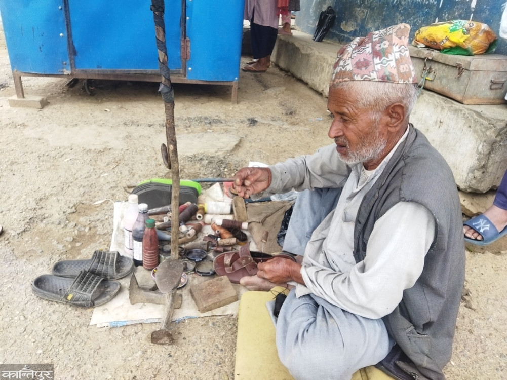 ”Even at the age of 72, I am living my life by sweating”
