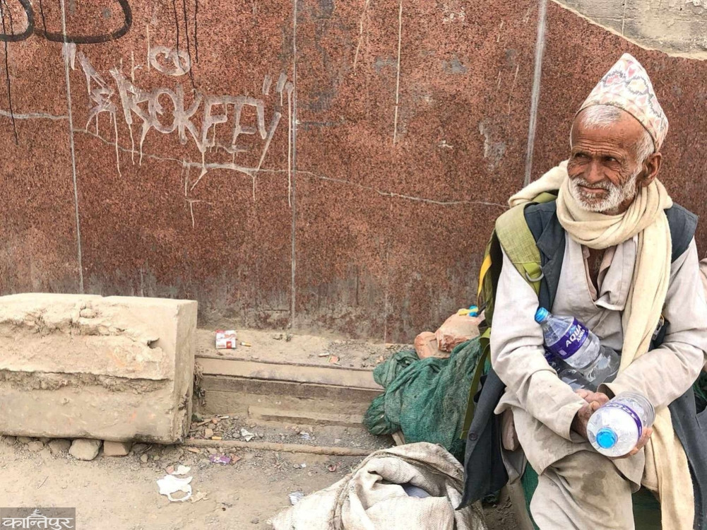 ”In old age, don't shake hands with anyone and eat”