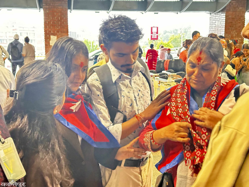 Mother and sister go to Israel for Vipin's release