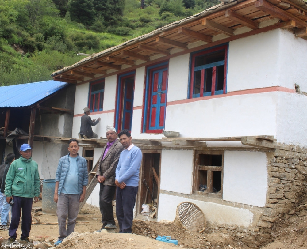 Building houses for flood victims, Sinja Rural Municipality