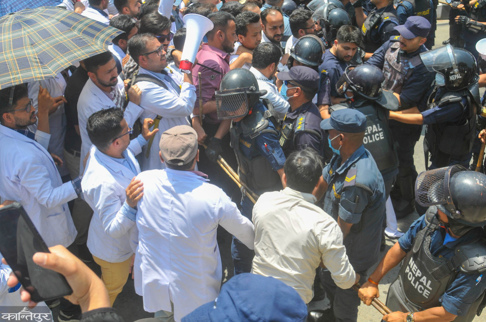 Demonstration at the resident physician's home