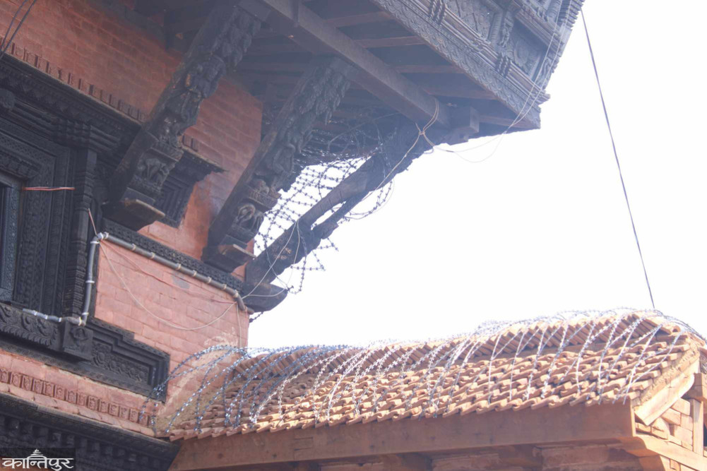 Barbed wire on the roof of the Gorkha palace to protect it from monkeys
