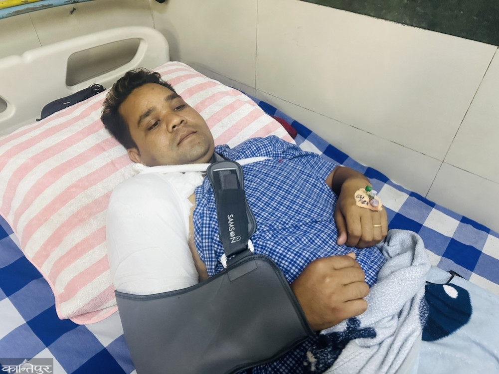 A tailor from Bhojpur, who was treated for a bullet wound, came to Kathmandu on Tuesday to go to Qatar