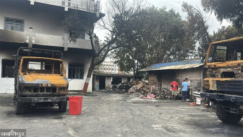 Bhadra 24: Traffic police provided water, but the same protesters set fire to it.