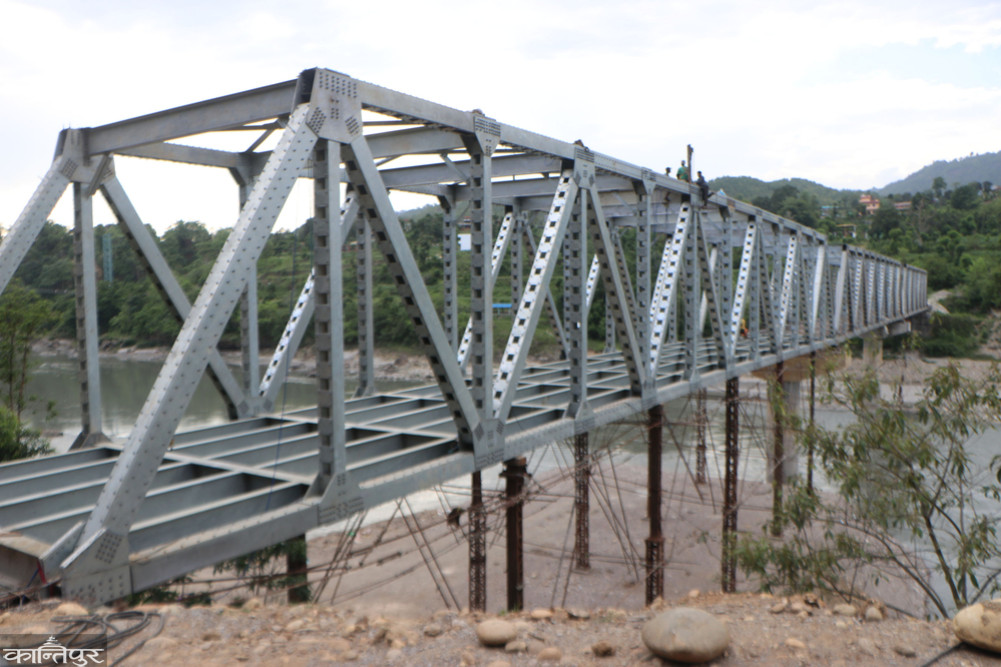 There is no budget for the concrete bridge, which is about to be completed after 14 years