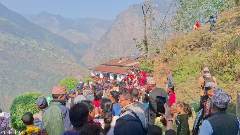 The remote camp: More than 5,000 took service in three days