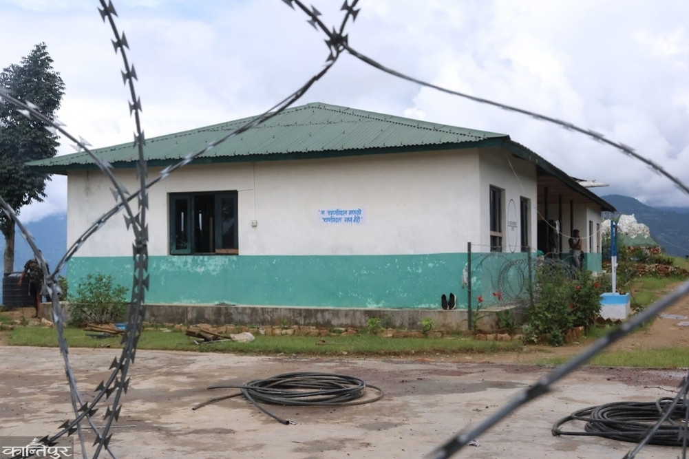 The army left the barracks, the 'battleground' of the armed conflict