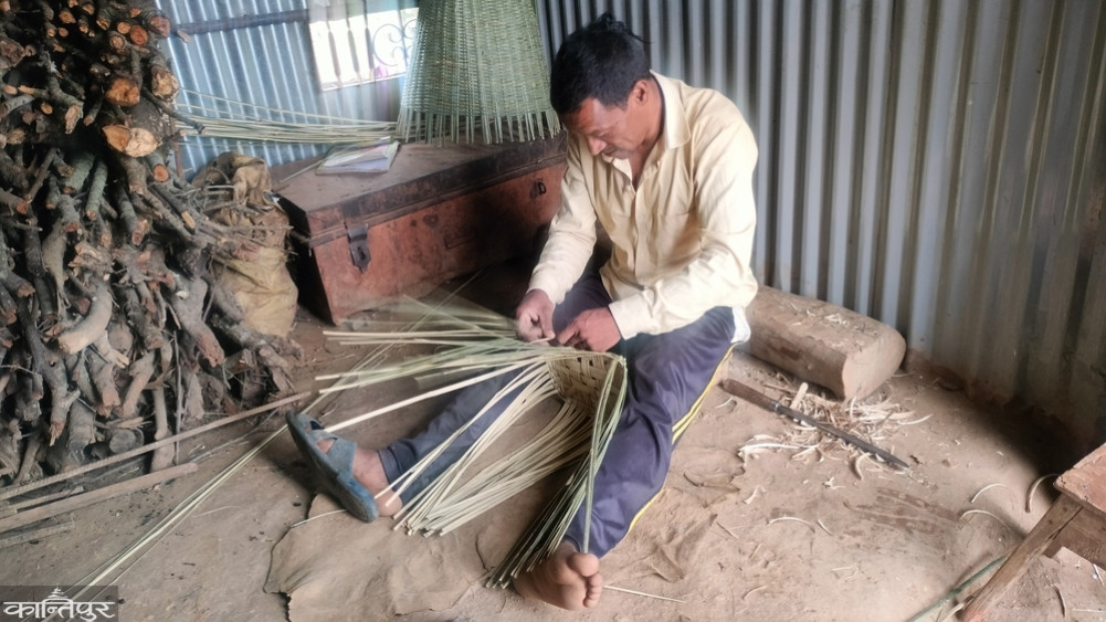 ”A family of 6 is raised by weaving doko-supo”