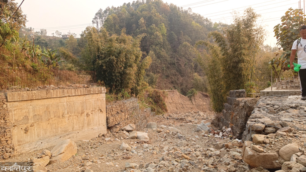 Ledua river bridge has been standing still for 4 years