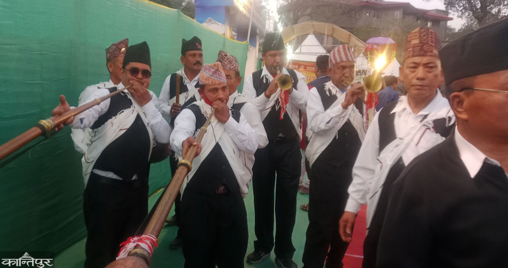 Gorkhali singing Naumati in Dehradun