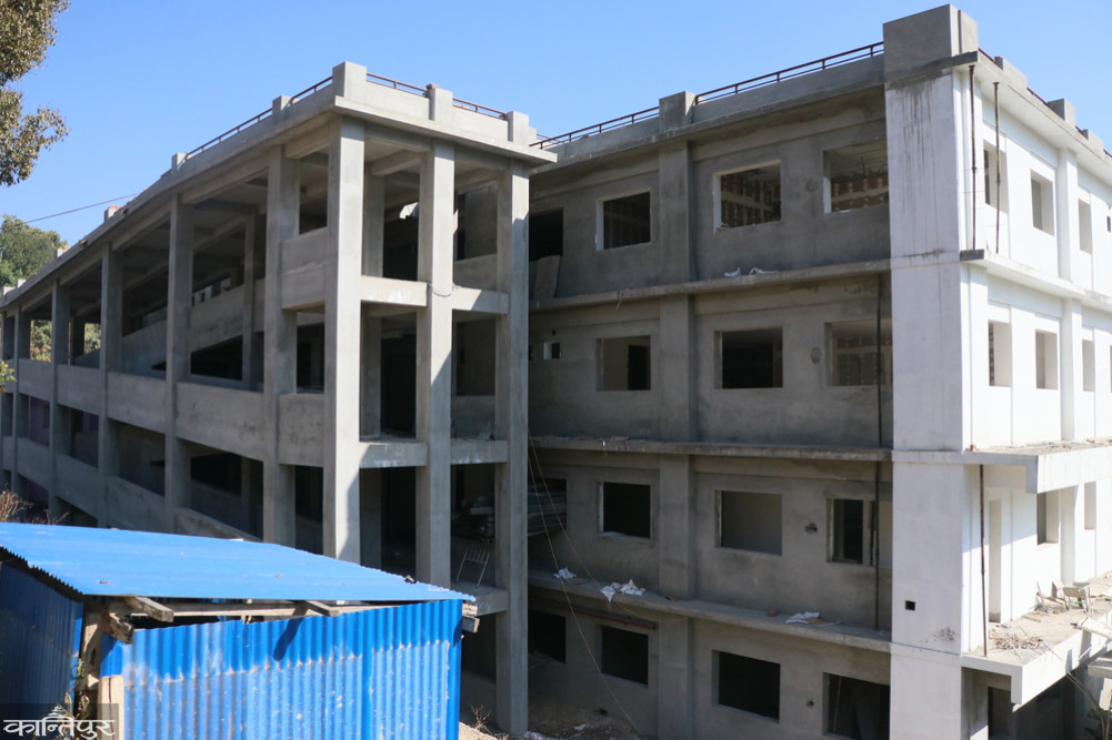 The hospital building is inadequate, the treatment is on the terrace