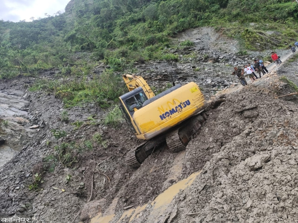 Kantilok Path blocked due to landslides