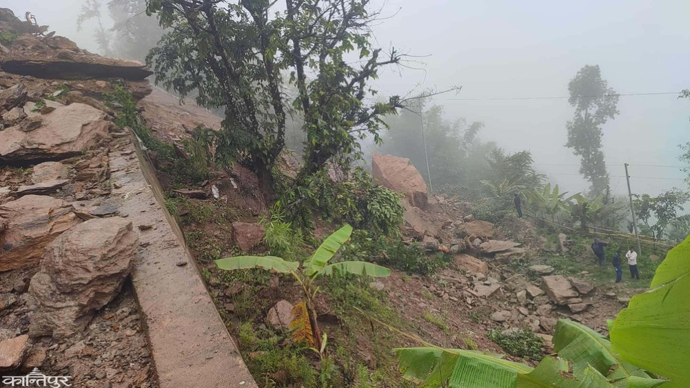 Landslides blocked Madhyapahari Lokmarg road